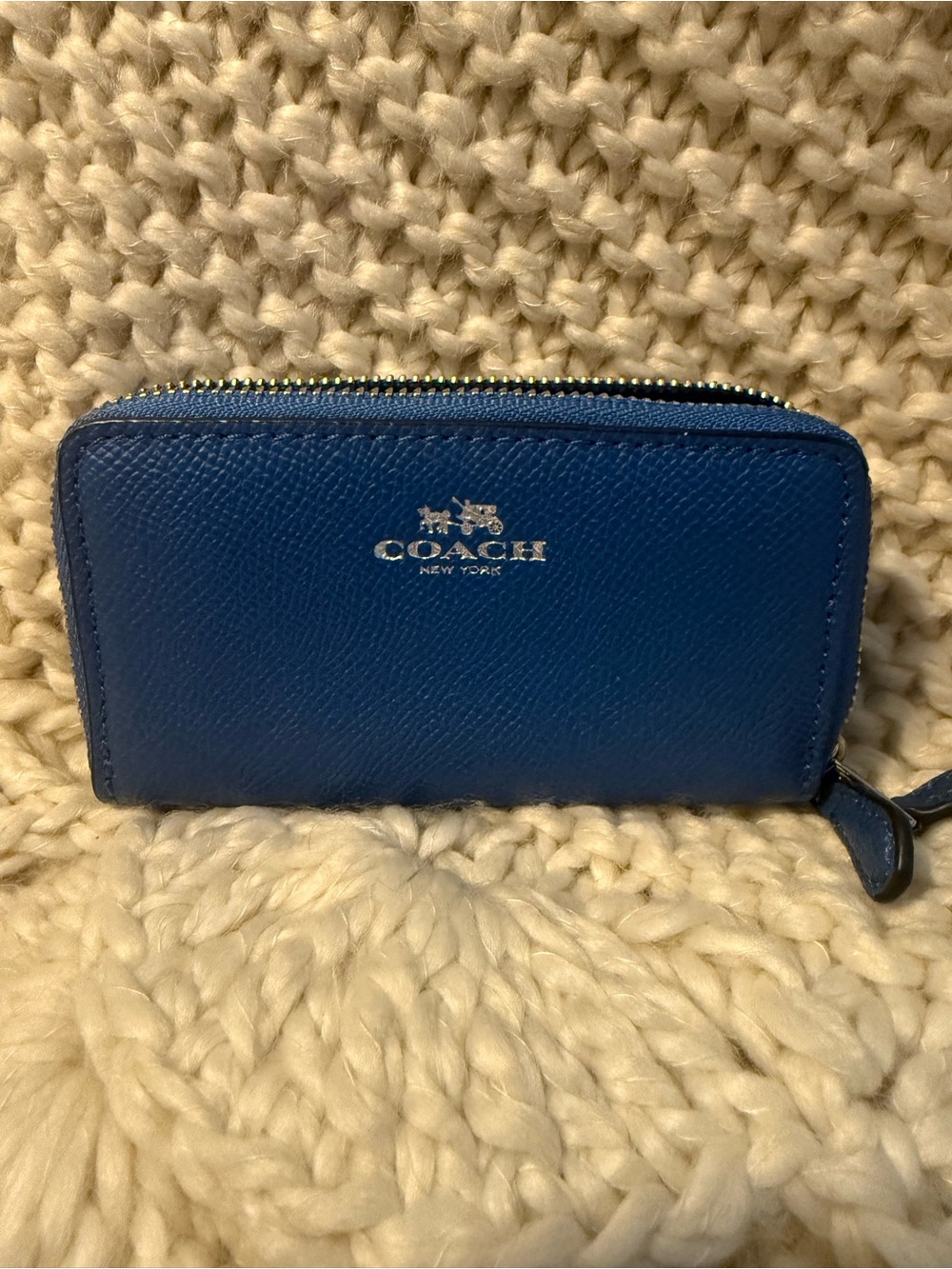 Coach Royal Blue Pebbled Leather Zip Card Case